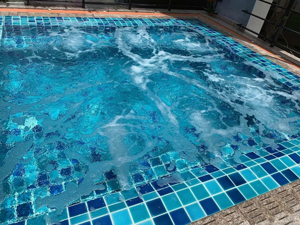 Trio Gems Condo Pattaya, Thailand หาดจอมเทียน ภายนอก รูปภาพ